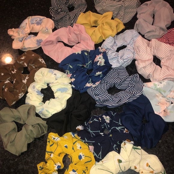 Accessories - Classic Chic Scrunchy Lot